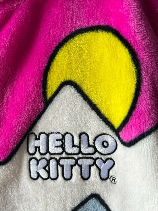 NWT Hello Kitty Character Sherpa Jacket Women Zip Front Scenic Cozy Fleece - Picture 6 of 9